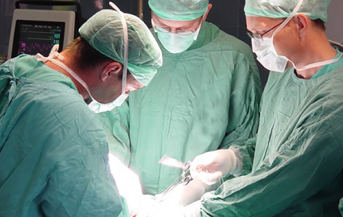 Мужчины увлечены пластической хирургией как никогда раньше